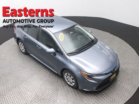 Used 2024 Toyota Corolla LE image 3