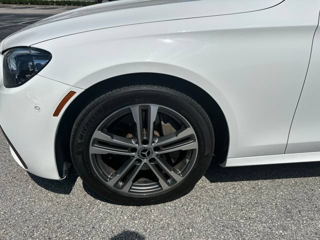 Used 2022 Mercedes-Benz E 350 4MATIC Sedan image 11
