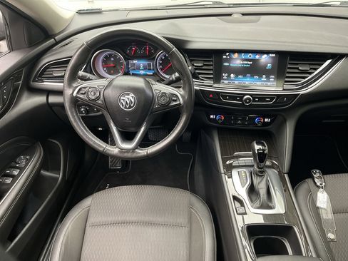 Used 2018 Buick Regal Preferred w/ Driver Confidence Package #1 image 14