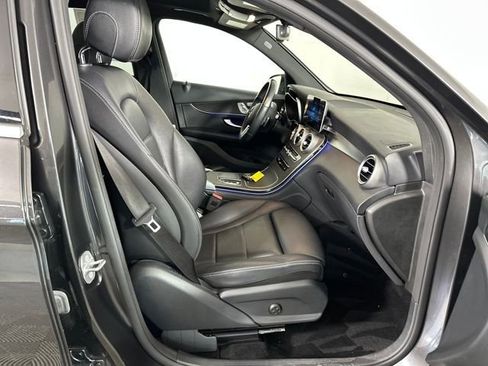 Used 2020 Mercedes-Benz GLC 300 4MATIC image 27