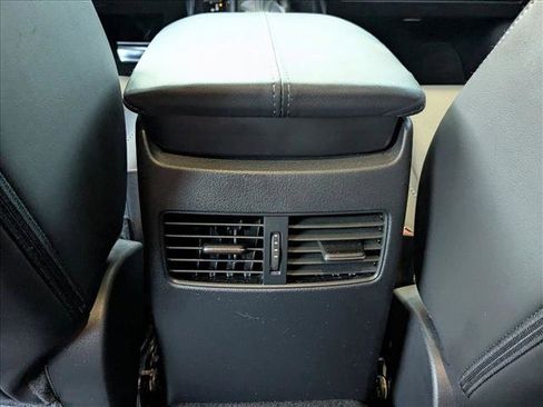 Used 2025 MAZDA CX-30 AWD 2.5 S w/ Preferred Package image 18