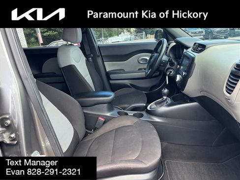 Used 2018 Kia Soul w/ Convenience Package FWD image 12