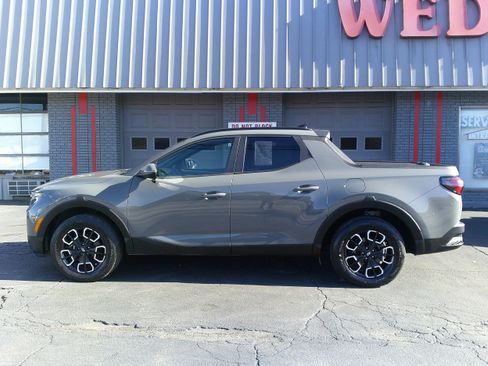 Used 2022 Hyundai Santa Cruz SEL Premium image 4