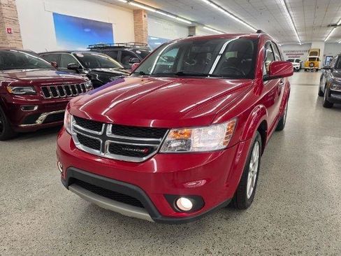 Used 2014 Dodge Journey Limited w/ Flexible Seating Group FWD image 2
