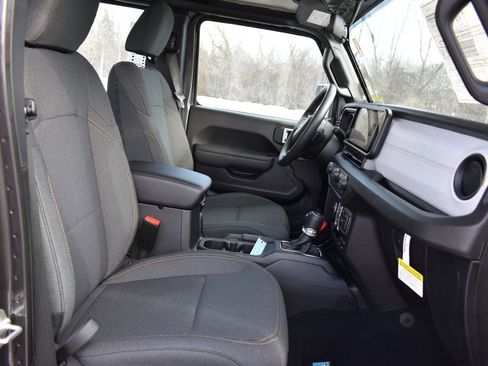 New 2026 Jeep Gladiator Sport AWD/4WD image 27