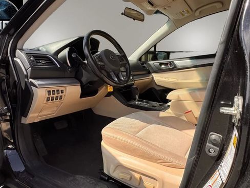 Used 2015 Subaru Outback 2.5i Premium AWD/4WD image 3