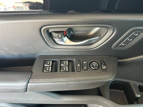 Used 2023 Honda Pilot EX-L image 8