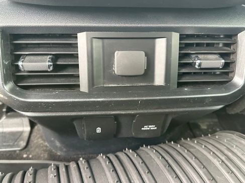 Used 2022 Ford F150 XLT w/ Equipment Group 302A High AWD/4WD image 11
