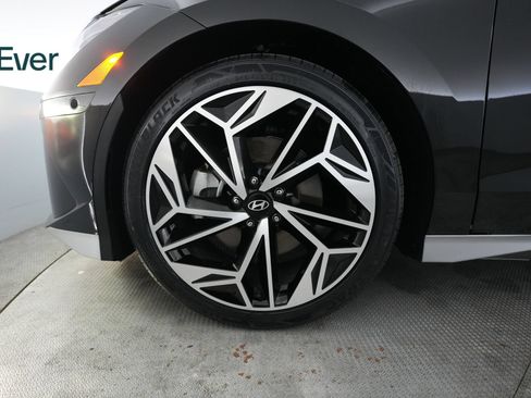 Used 2024 Hyundai Ioniq 6 Limited RWD image 19