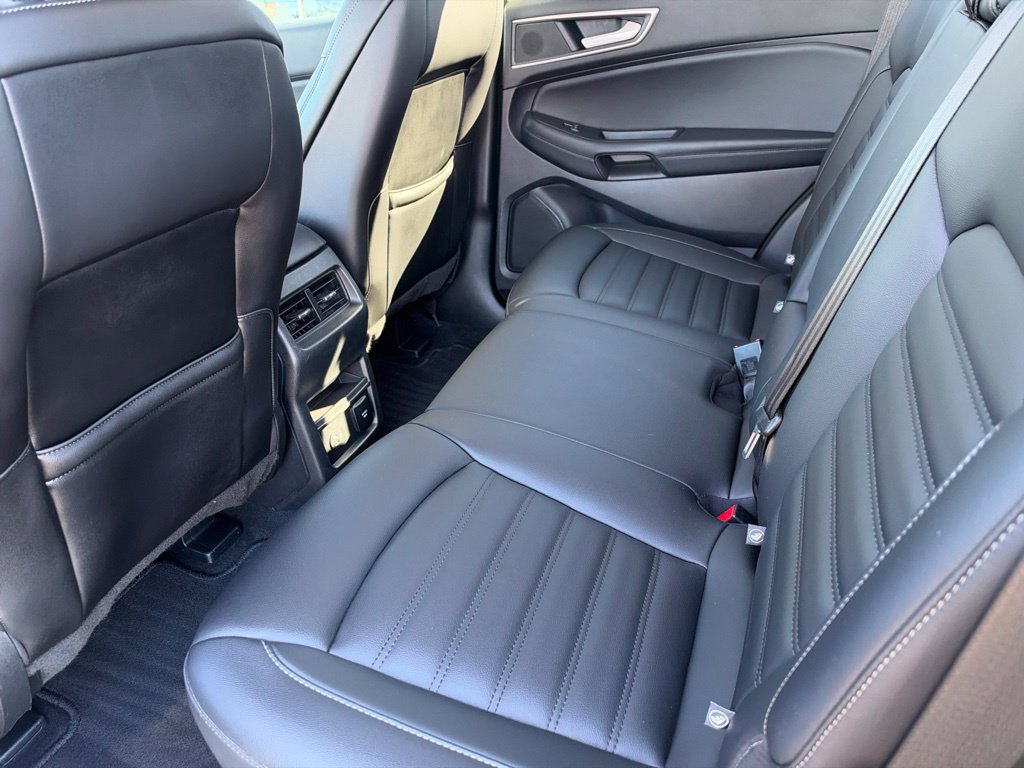 Used 2021 Ford Edge SEL w/ Convenience Package AWD/4WD image 26