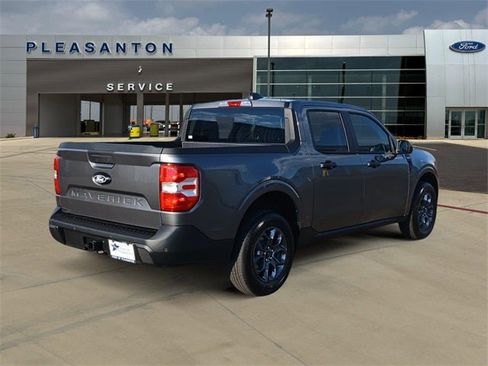 New 2025 Ford Maverick XLT image 5