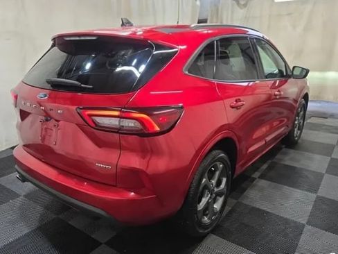 Used 2024 Ford Escape ST-Line AWD/4WD image 2