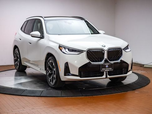 Certified 2025 BMW X3 xDrive30i AWD/4WD image 3