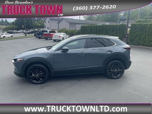 Used 2025 MAZDA CX-30 AWD 2.5 S w/ Preferred Package image 2