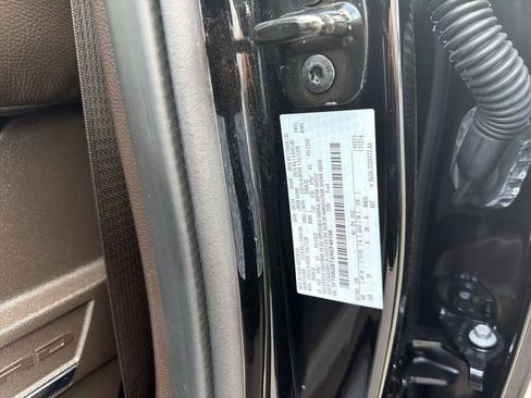 Certified 2024 Ford F250 King Ranch w/ Chrome Package AWD/4WD image 31