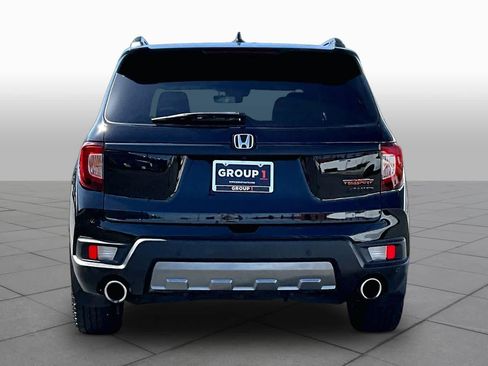 Used 2023 Honda Passport TrailSport image 5