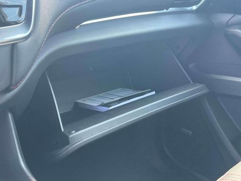 Used 2023 Chevrolet Traverse RS AWD/4WD image 29