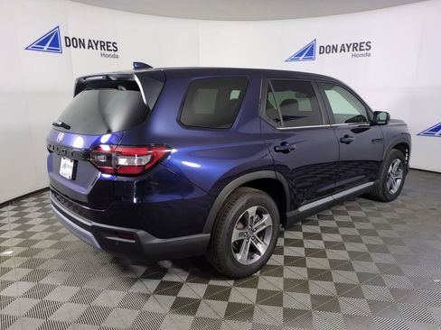 Certified 2024 Honda Pilot EX-L image 9