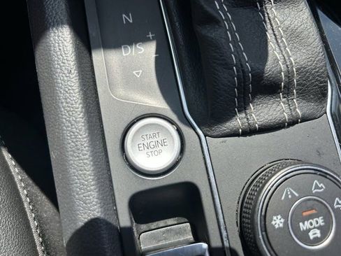 Certified 2022 Volkswagen Atlas SE AWD/4WD image 17