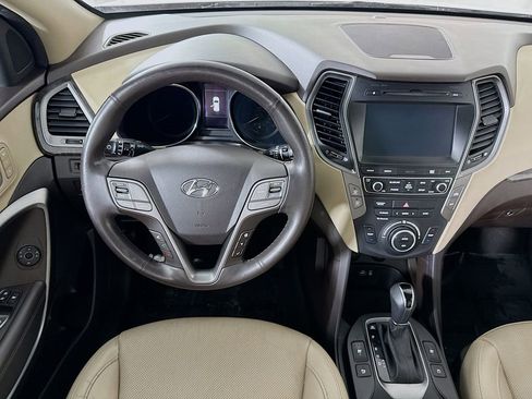 Used 2017 Hyundai Santa Fe Sport w/ 2.4L Tech Package 04 AWD/4WD image 3