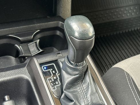 Used 2023 Toyota Tacoma TRD Off-Road AWD/4WD image 21