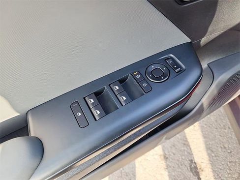 New 2025 Kia K4 LXS image 10