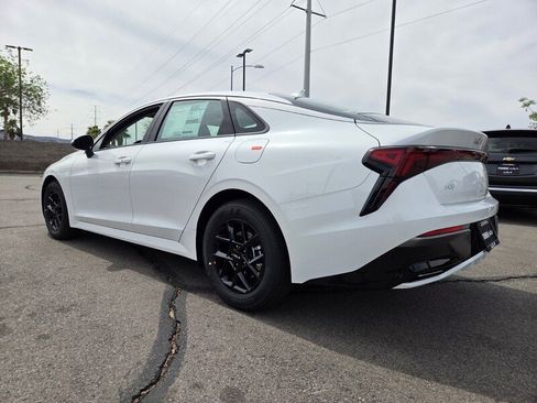 New 2026 Kia K5 LXS FWD image 4