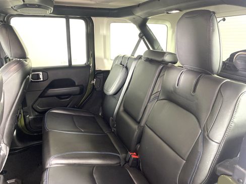 Used 2023 Jeep Wrangler Unlimited Rubicon 4xe AWD/4WD image 29