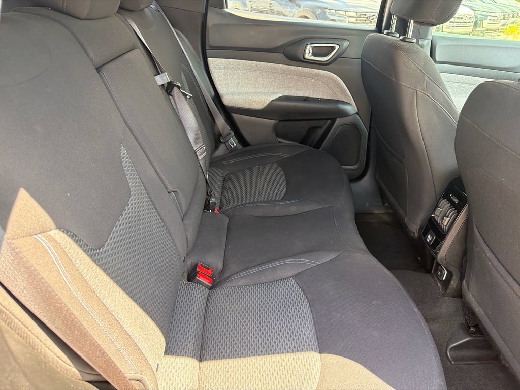Used 2025 Jeep Compass Sport AWD/4WD image 15