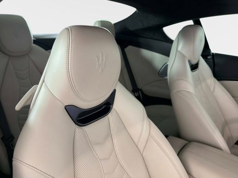 Used 2024 Maserati GranTurismo Trofeo AWD/4WD image 27