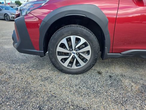 Used 2024 Subaru Outback Premium AWD/4WD image 26