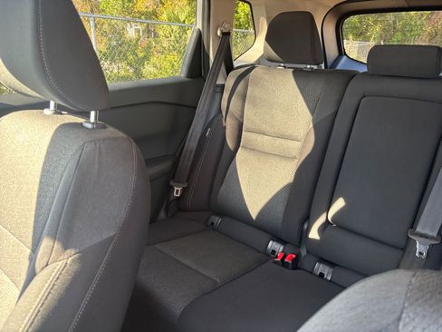 Used 2025 Nissan Rogue SV image 41