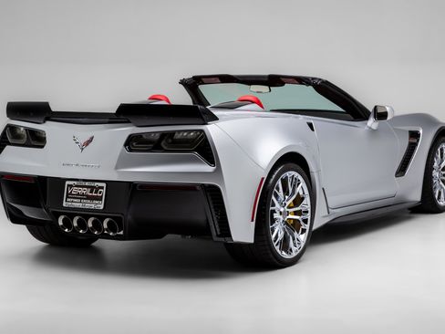 Used 2019 Chevrolet Corvette Z06 image 2
