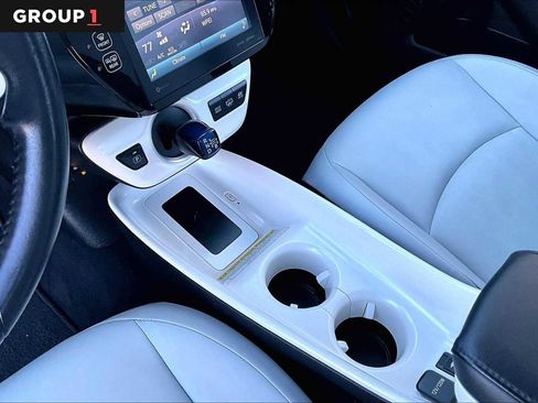 Certified 2017 Toyota Prius Prime Premium image 16