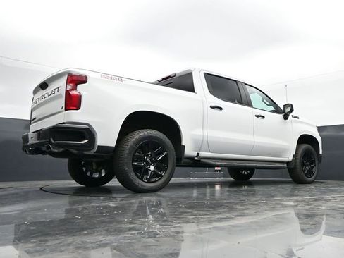 Used 2024 Chevrolet Silverado 1500 LT Trail Boss w/ LT Trail Boss Premium Package AWD/4WD image 38