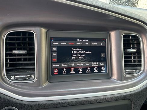 Used 2022 Dodge Charger SXT w/ Leather Interior Group image 12