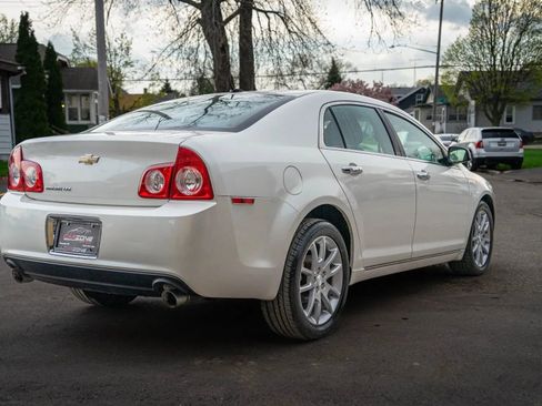 Used 2010 Chevrolet Malibu LTZ w/ HFV6 Engine Package FWD image 4