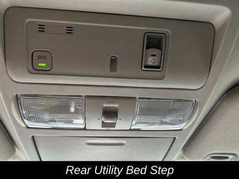 Used 2021 Nissan Titan SV w/ SV Convenience Package AWD/4WD image 35
