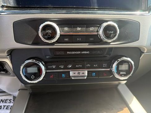 Used 2022 Ford F350 Lariat w/ Lariat Ultimate Package AWD/4WD image 21