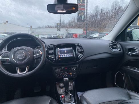 Certified 2019 Jeep Compass Altitude image 17