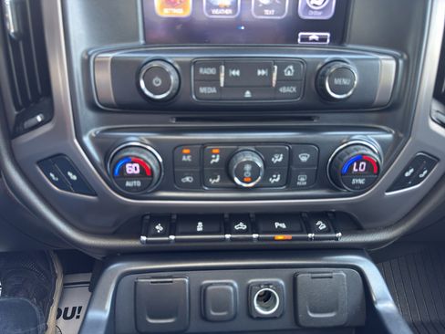 Used 2017 GMC Sierra 1500 SLT AWD/4WD image 19