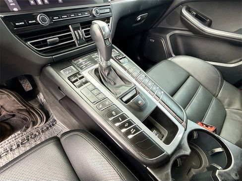 Used 2021 Porsche Macan GTS image 17