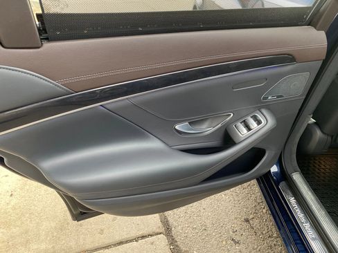 Used 2020 Mercedes-Benz S 560 4MATIC Sedan w/ Premium Package image 10