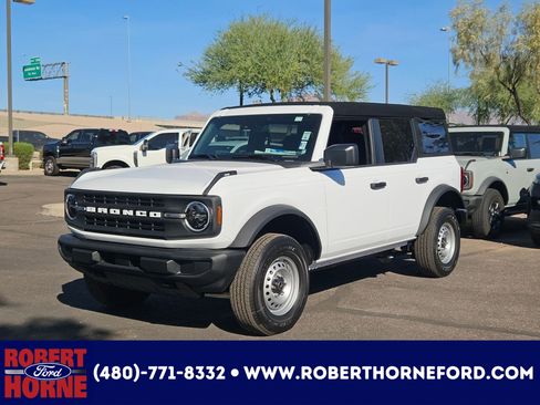 New 2025 Ford Bronco 4-Door image 1