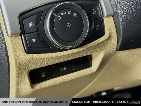 Used 2017 Ford Explorer XLT w/ Equipment Group 202A image 10