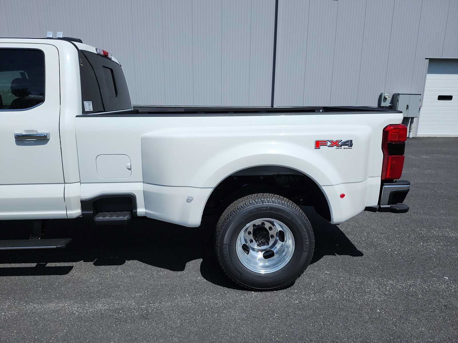 New 2026 Ford F350 Lariat w/ Lariat Ultimate Package AWD/4WD image 16