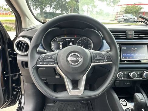 Used 2025 Nissan Versa SV w/ Trunk Package FWD image 15