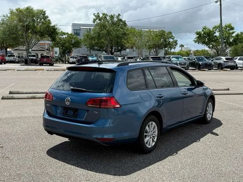 Used 2016 Volkswagen Golf S image 6
