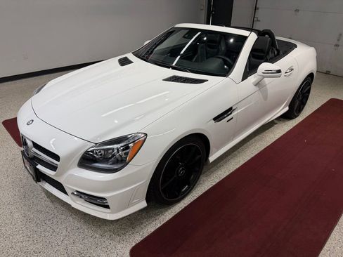 Used 2014 Mercedes-Benz SLK 250 image 3