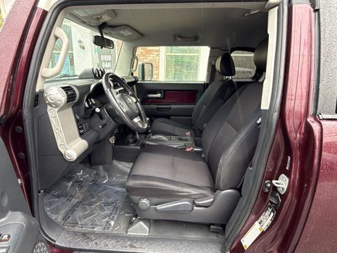 Used 2007 Toyota FJ Cruiser 4WD image 11